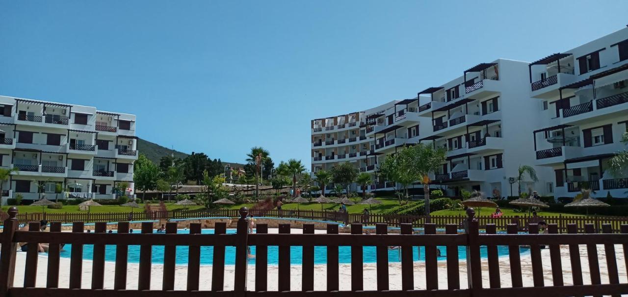 Studio De Luxe Avec Piscine เทโทอัน ภายนอก รูปภาพ